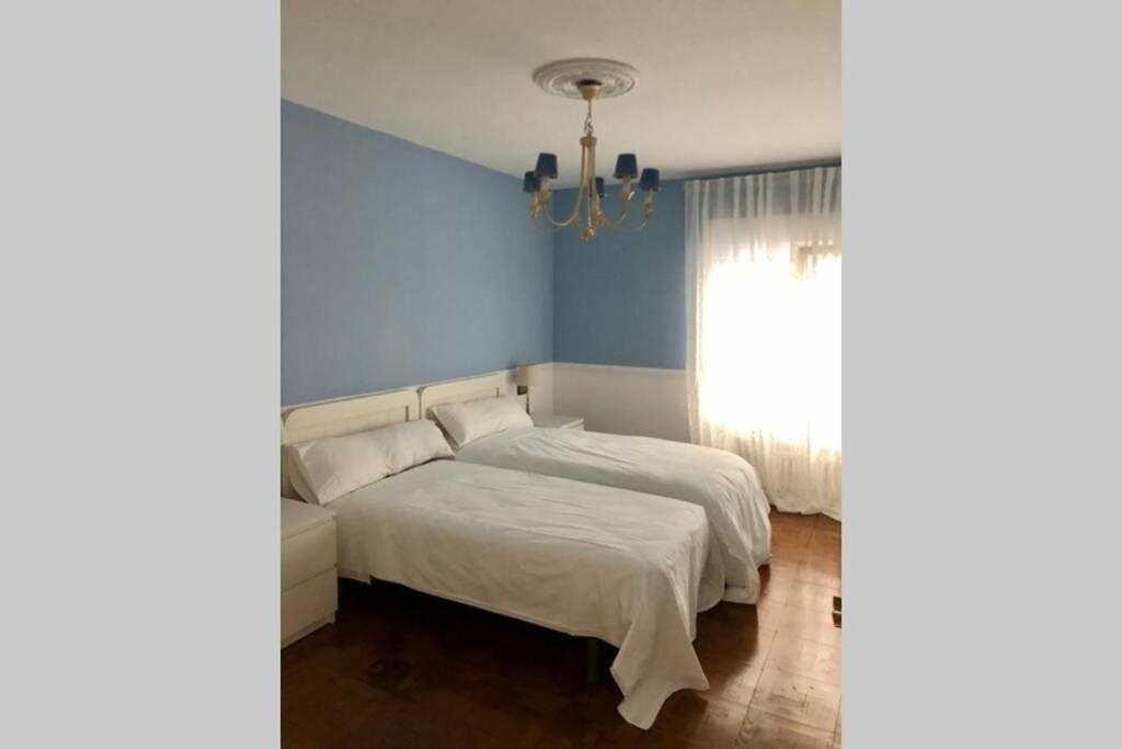 Piso En El Centro De Oviedo Apartman Kültér fotó